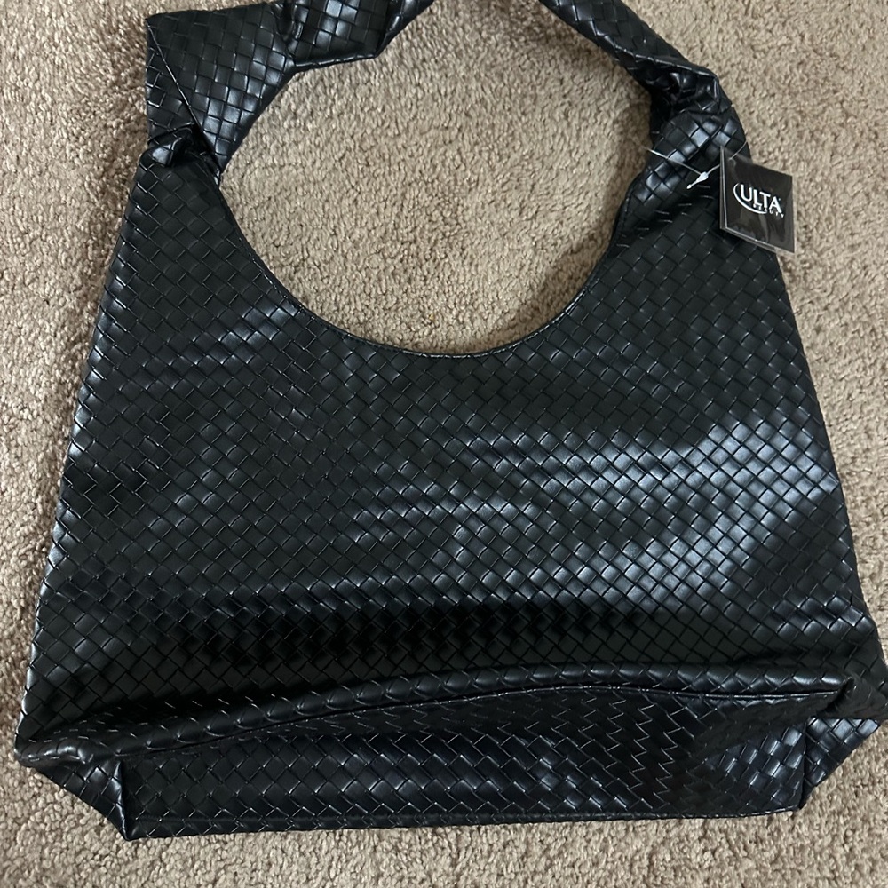 Black Bohoo Bag - Picture 2 of 2